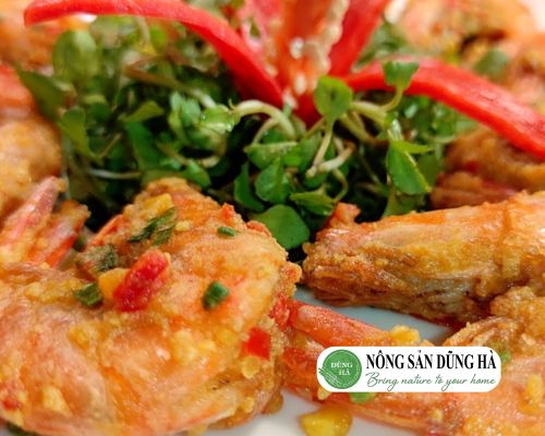 cach-lam-tom-chien-trung-vit-muoi
